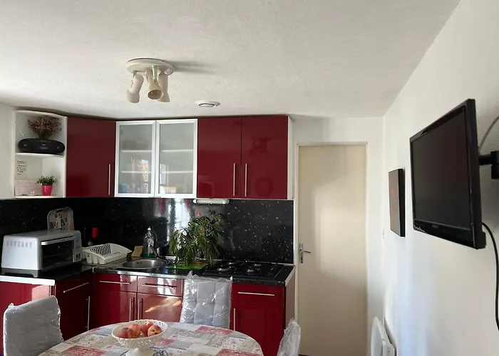 Charmante Maison Avec Jardin Intime *