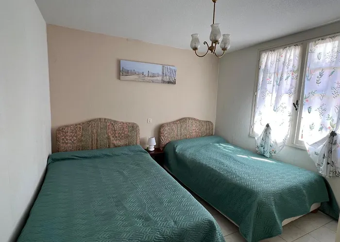 Сasa de vacaciones Charmante Maison Avec Jardin Intime