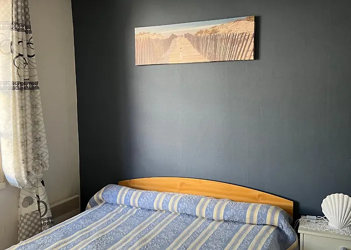 Charmante Maison Avec Jardin Intime Сasa de vacaciones *